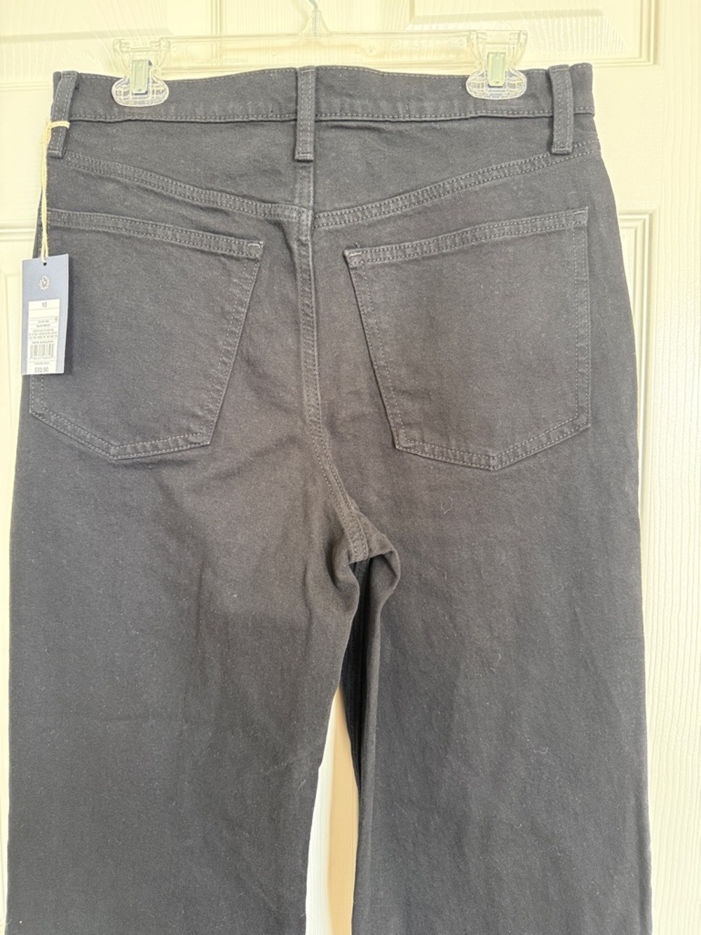 New! Women's High-Rise Straight Ankle Jeans - Universal Thread™ , Black Size 10 - Picture 6 of 10